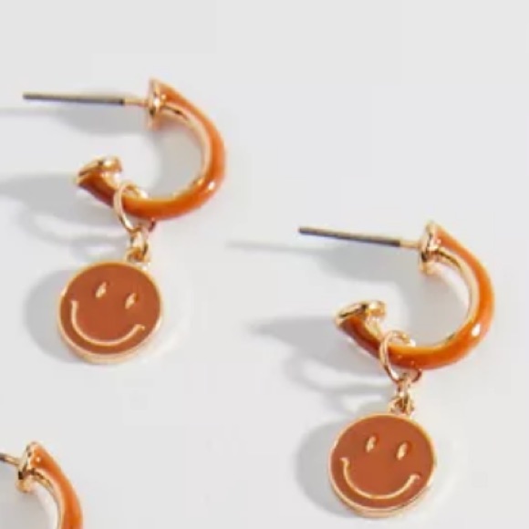 Gold And Orange Smiley Face And Flower Earrings Set/ With Bracelet, Nwot